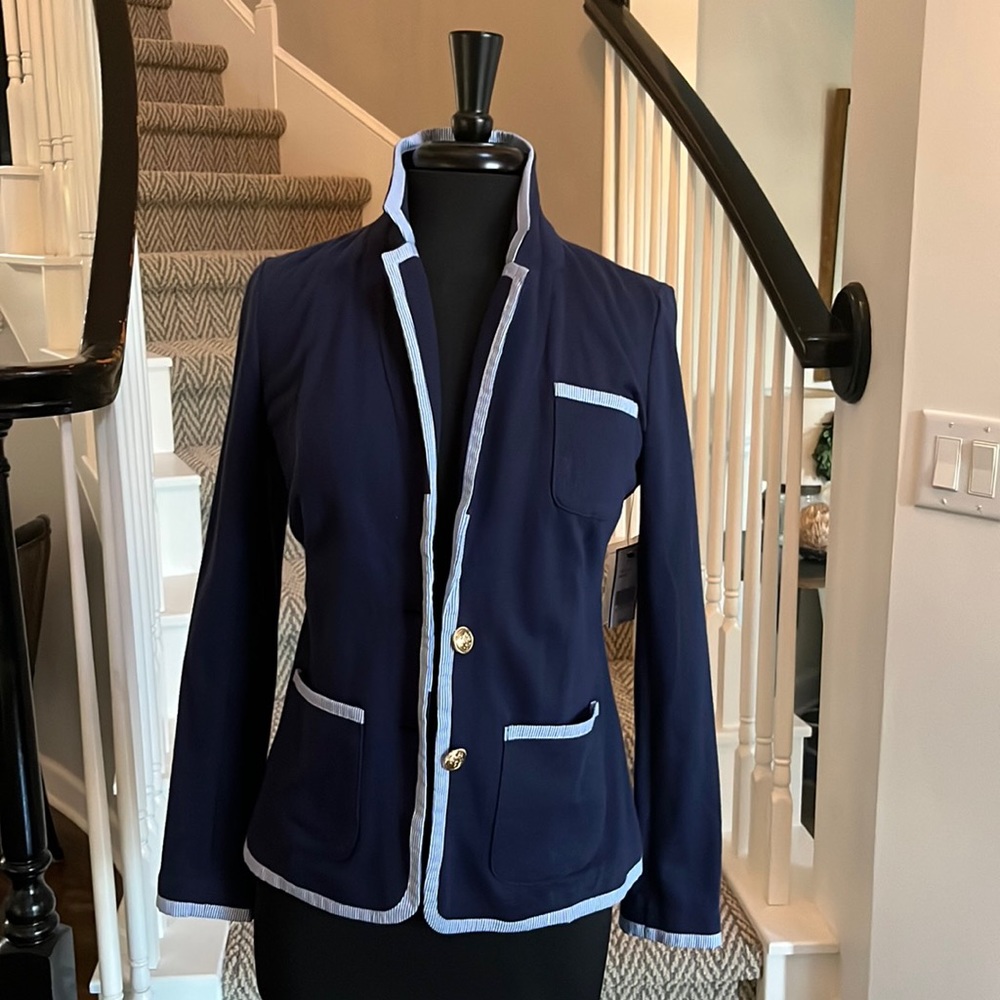 NWT Navy Crown and Ivy blazer
